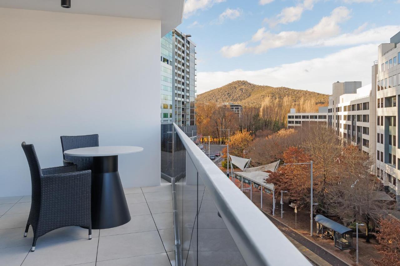 Meriton Suites Canberra Luaran gambar