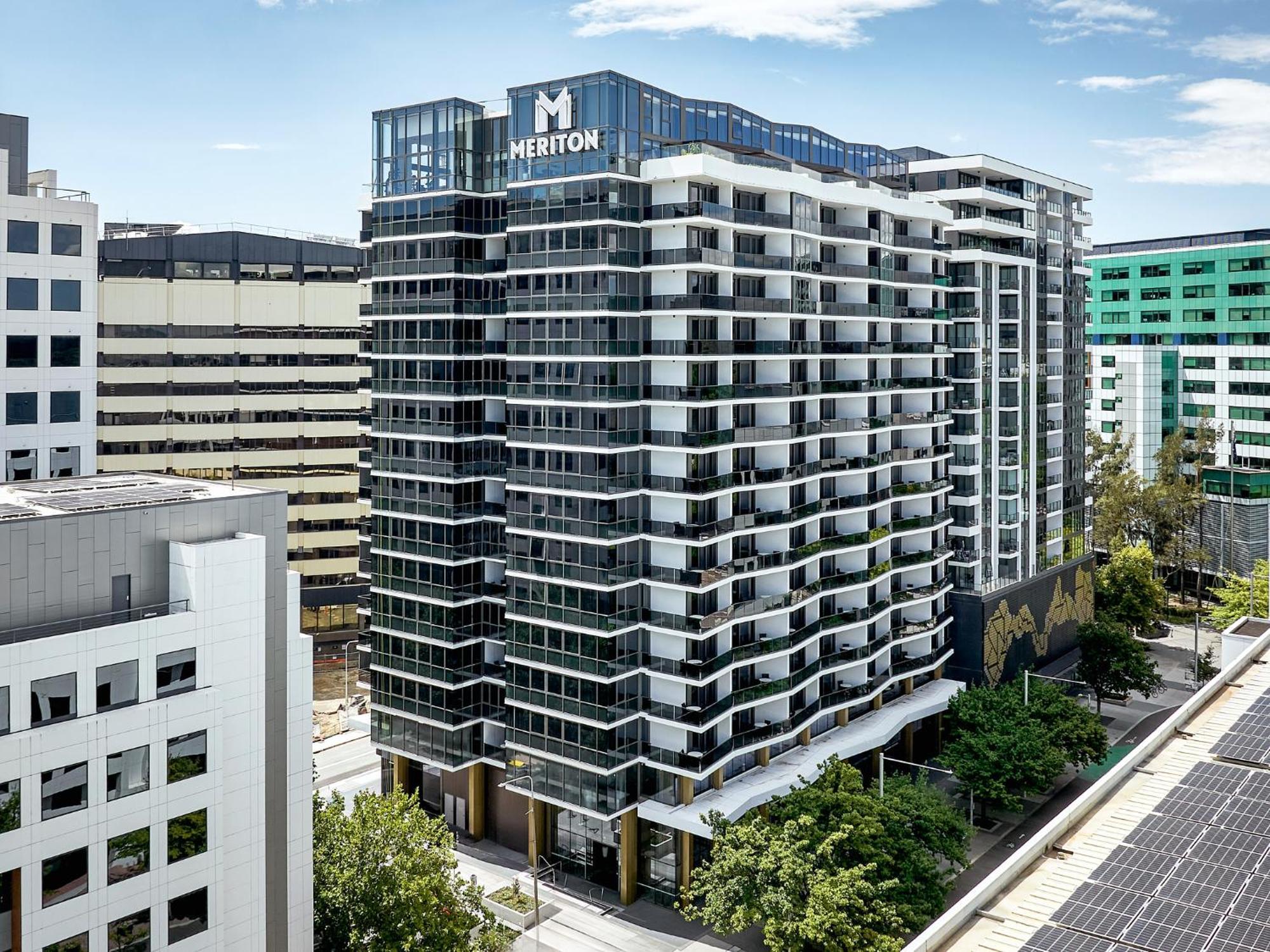 Meriton Suites Canberra Luaran gambar