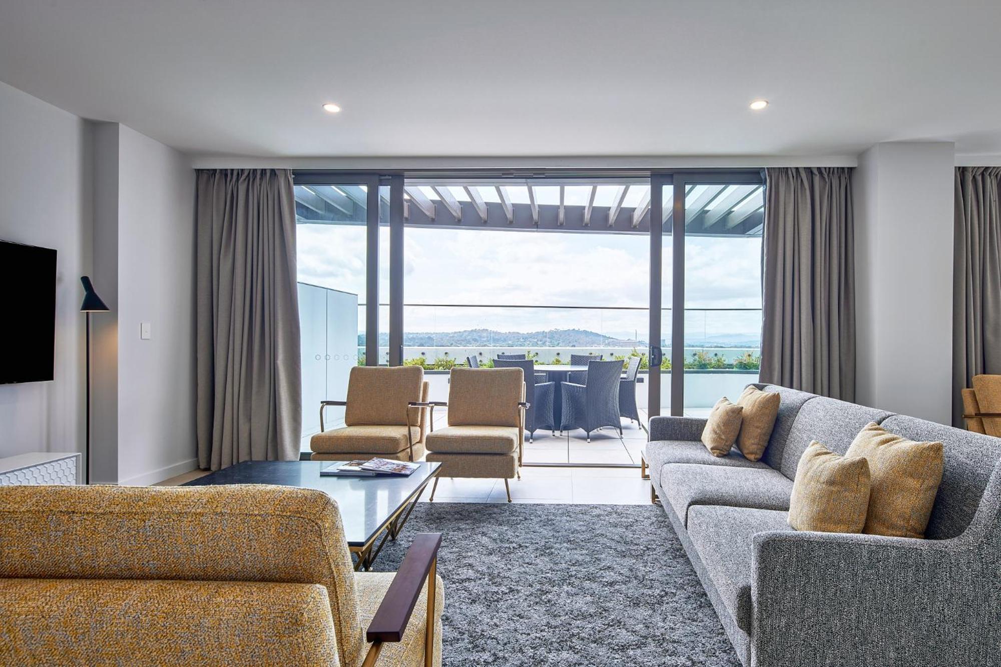 Meriton Suites Canberra Luaran gambar