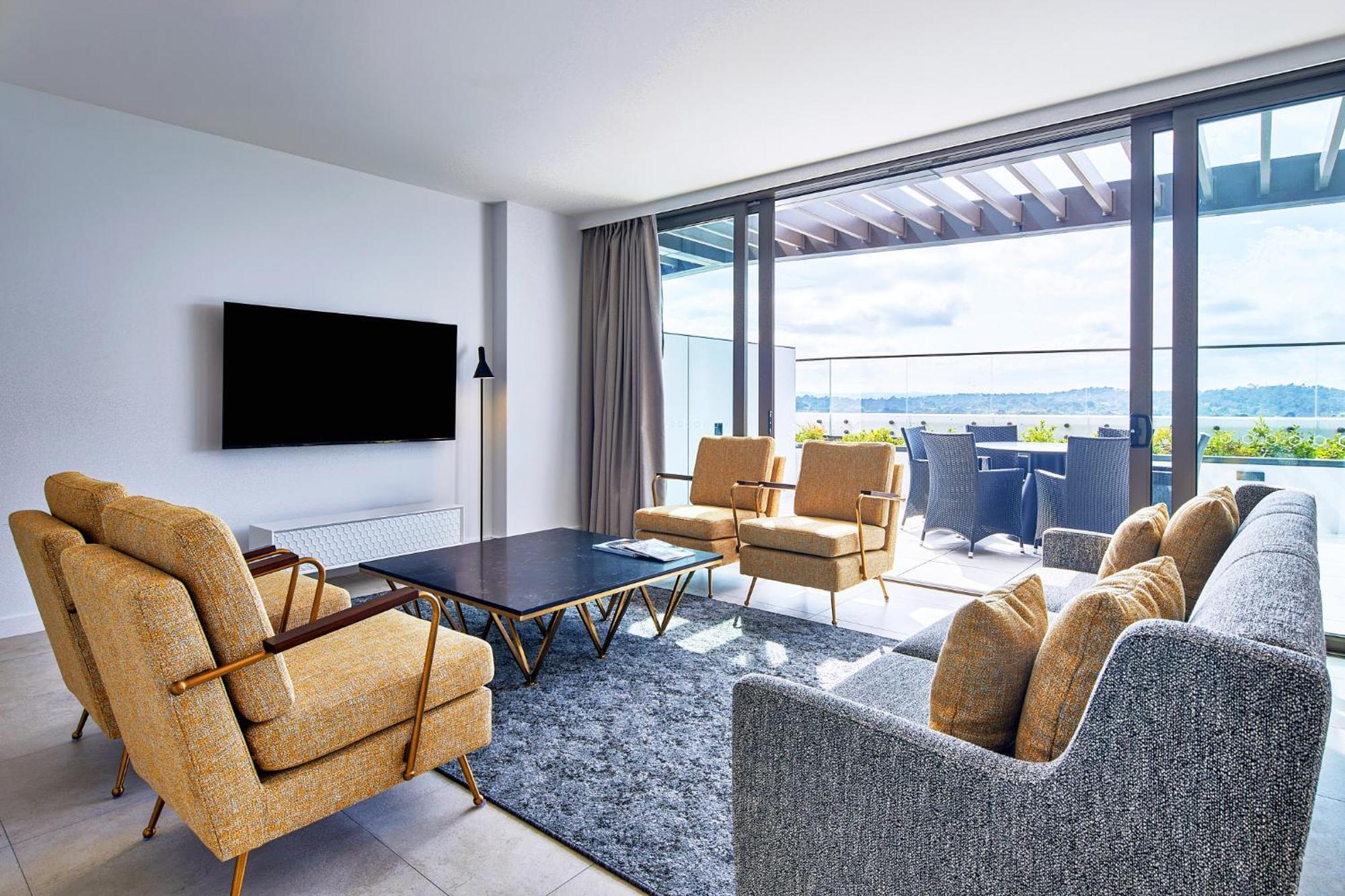 Meriton Suites Canberra Luaran gambar