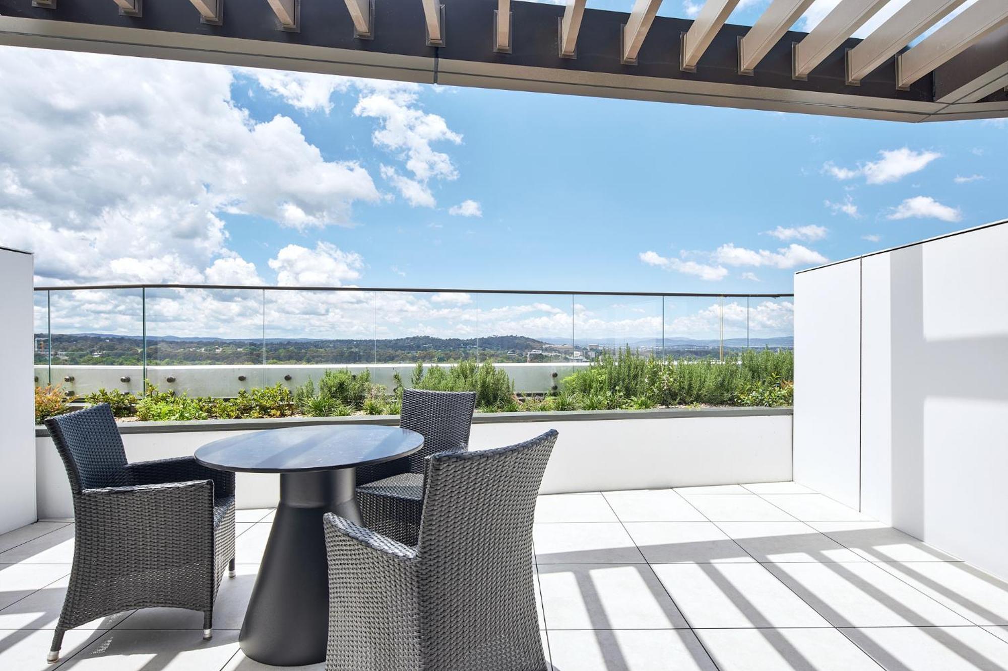 Meriton Suites Canberra Luaran gambar