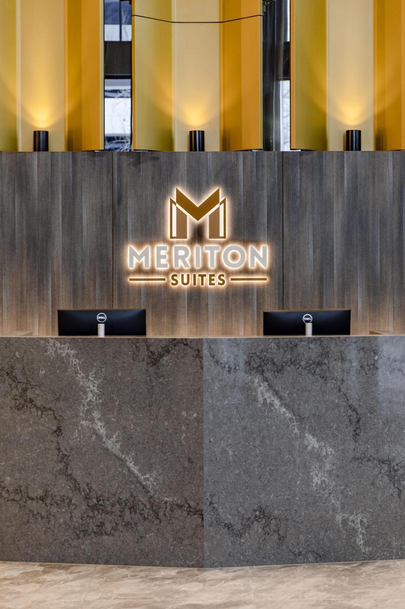 Meriton Suites Canberra Luaran gambar